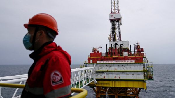 Запрет на ввоз фунтов и технологий, связанных с нефтью. Великобритания ввела новые санкции в отношении России