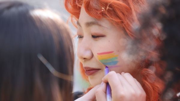 Первый гей-парад с начала пандемии собрал в Лондоне более миллиона участников