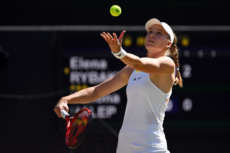 Теннисистка из Казахстана Елена Рыбакина выиграла Уимблдон: это первая победа на турнирах "Большого шлема" для ее страны