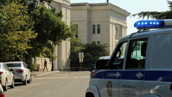 Вечер взрывов. Инциденты на российских военных объектах в Крыму, Белгороде и Херсонской области - что известно