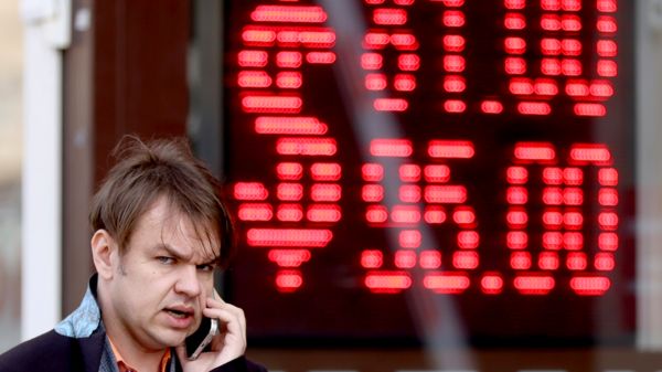 В Москве задержаны организаторы нелегального обмена валюты. Рождается ли в России валютный черный рынок?