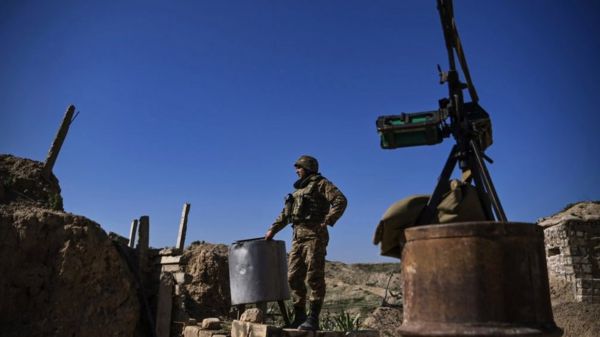 "Вакуум силы": что известно о боях на границе Армении и Азербайджана и как это повлияет на Карабах