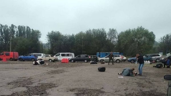 Ракетный удар по колонне машин под Запорожьем: более 20 человек погибли