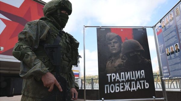 "Яма, в которую Россия закапывается все глубже". Как мобилизация скажется на экономике