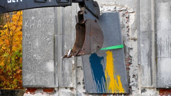 "Памятники лжи". В Польше снесены сразу четыре монумента воинам Красной армии