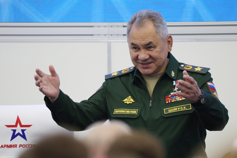 Сергей Шойгу позвонил четырем министрам обороны стран НАТО. Как минимум с тремя из них он говорил о "планах ВСУ" взорвать "грязную бомбу"