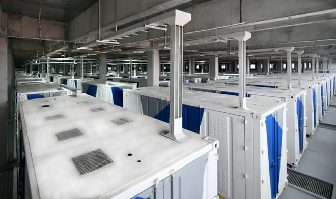 В Китае запустили крупнейший в мире проточный накопитель энергии