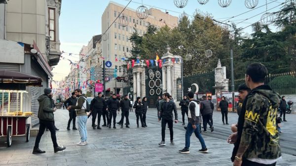 Взрыв у площади Таксим в центре Стамбула: шесть погибших и десятки пострадавших