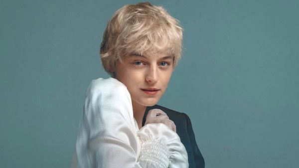 Звезда сериала "Корона" Эмма Коррин призывает вручать гендерно-нейтральные награды