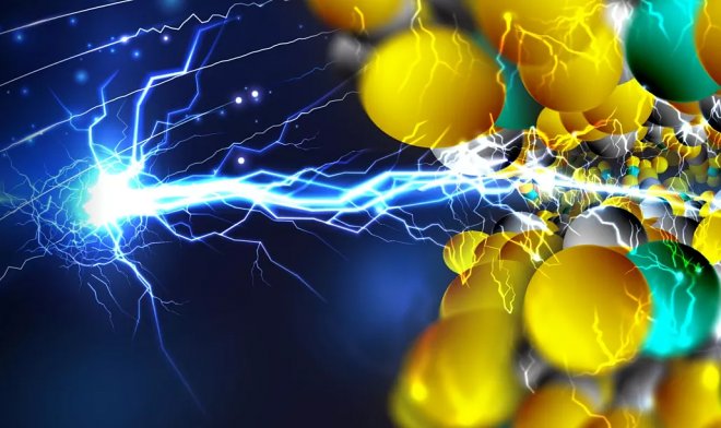 Ученые случайно создали пластик, который проводит электричество подобно металлу