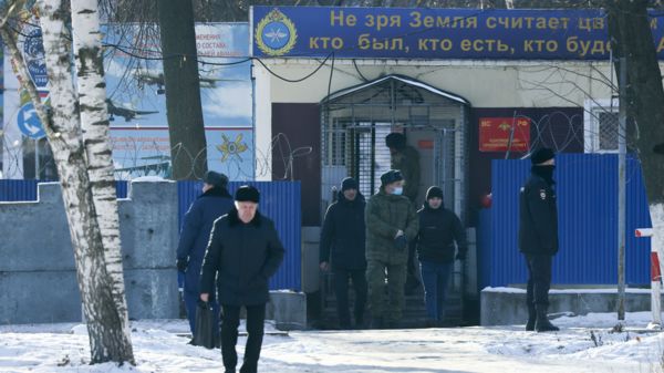 Сообщения о взрывах на российских стратегических авиабазах в Энгельсе и под Рязанью: что известно