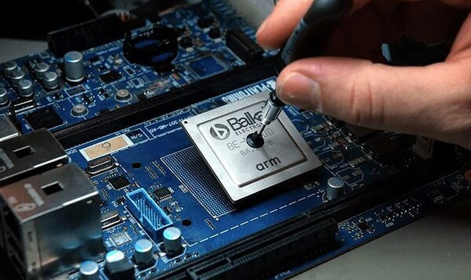 Россия не может получить уже произведенные за рубежом «Эльбрусы» и «Байкалы»