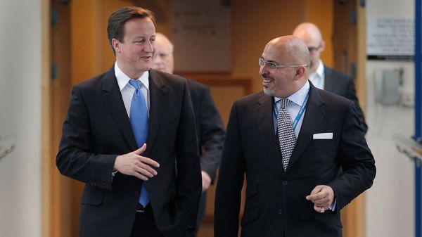 Британский премьер уволил председателя Консервативной партии Захави за скандал с налогами