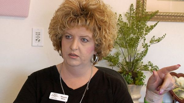 Директор похоронного бюро в США попалась на продаже частей трупов