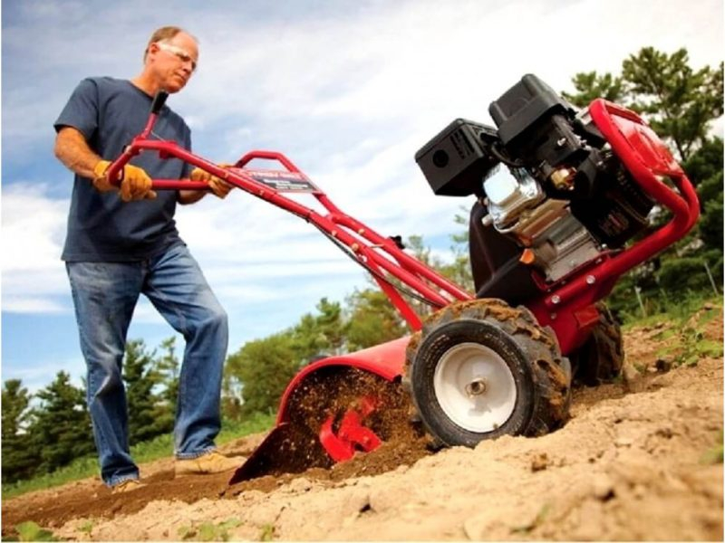 Какие сельскохозяйственные машины упростят обработку участка