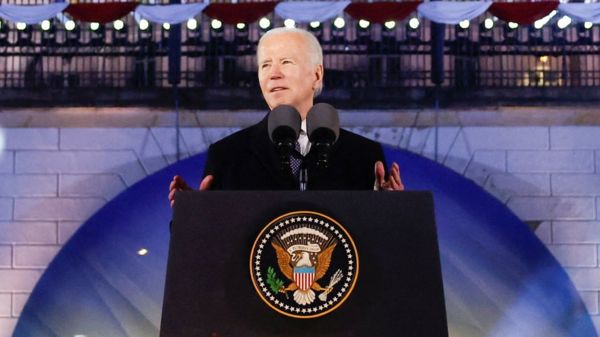 Байден в Варшаве ответил Путину: "Запад не собирался нападать на Россию"