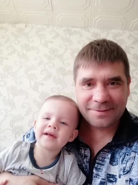 "Десять часов лежал на полу". Житель Сахалина умер после удара электрошокером от полицейского