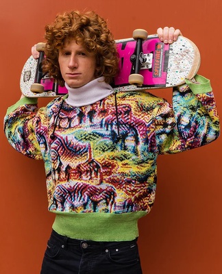 Итальянский стартап создал одежду для обмана камер распознавания лиц