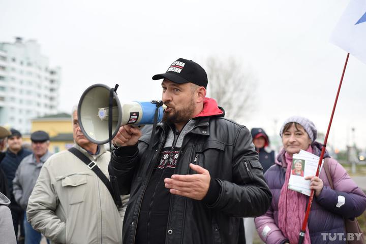 В Беларуси осужденному на 18 лет Сергею Тихановскому дали еще полтора года колонии по новому обвинению