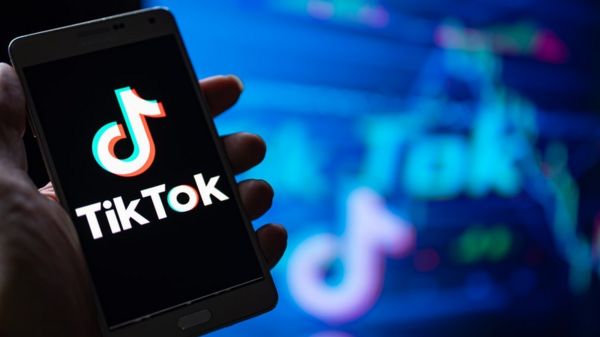 Чего боятся критики TikTok - и насколько оправданы их подозрения?