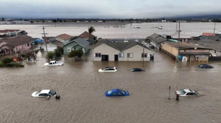 Что такое атмосферные реки и чем они опасны для людей