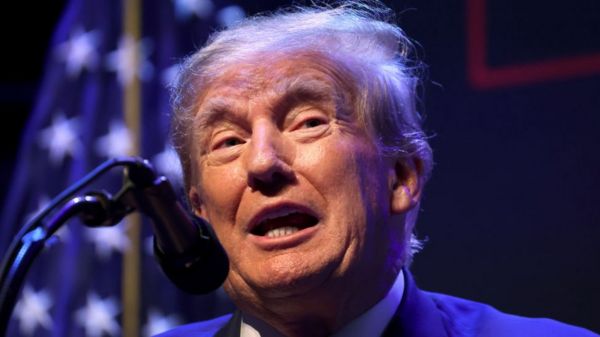 Трамп заявил, что во вторник его арестуют, и призвал своих сторонников к протестам