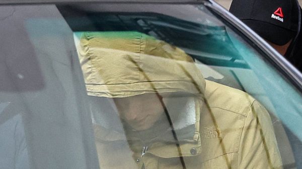 Арест журналиста WSJ Эвана Гершковича в России. Что рассказали Би-би-си те, кто с ним общался