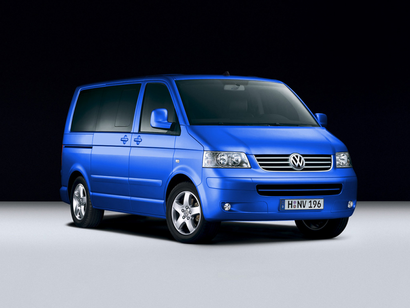 Фольксваген Транспортер — для грузовых и пассажирских перевозок одновременно
