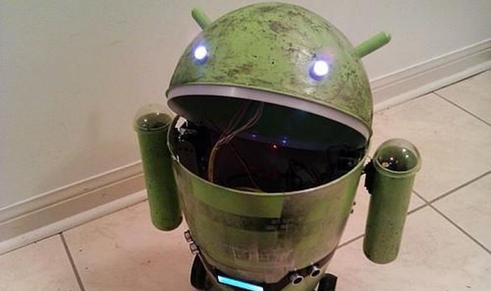 Итоги эксперимента: лишь один житель Нью-Йорка напал на робота-мусорщика