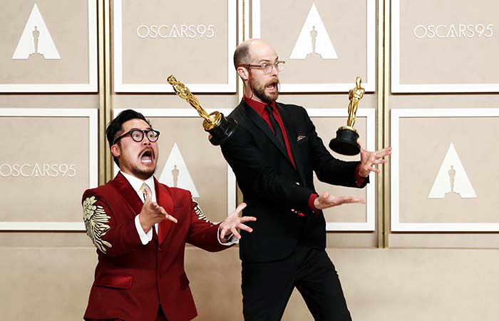 "Все везде и сразу" стал лучшим фильмом по версии "Оскара"