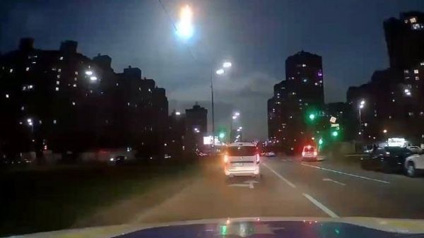 Загадочная вспышка в небе над Киевом: НАСА заявляет, что это не мог быть спутник