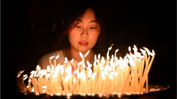 Христиане западной традиции празднуют Пасху, у православных - Вербное воскресенье