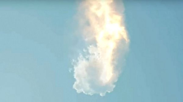 SpaceX Илона Маска запустила самые большие в истории ракету и корабль - Super Heavy и Starship. Они взорвались через несколько минут после старта