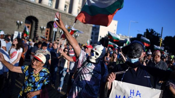 Выборы в Болгарии: проевропейские партии победили, но могут опять не суметь сформировать правительство