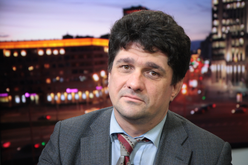 Адвокат Вадим Прохоров уехал из России из-за угрозы преследования. Он защищал Навального, Яшина, Кара-Мурзу