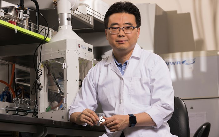 Биобатарея из живых бактерий сохранит заряд до 100 лет