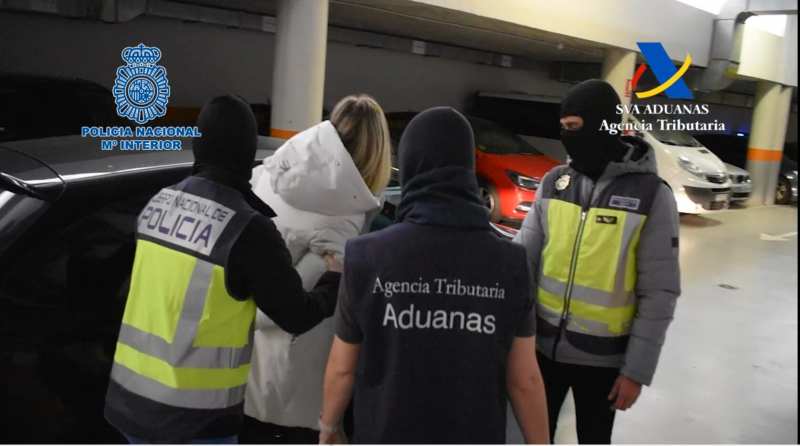 Суд в Испании арестовал подозреваемого в контрабанде в Россию стекол для кабин военных самолетов