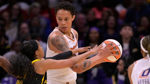 Бриттни Грайнер сыграла первый матч в НБА после российской тюрьмы