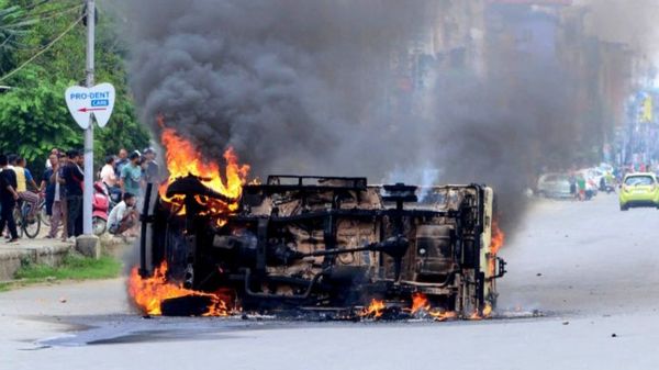 Десятки человек погибли в результате межэтнических столкновений в индийском штате Манипур