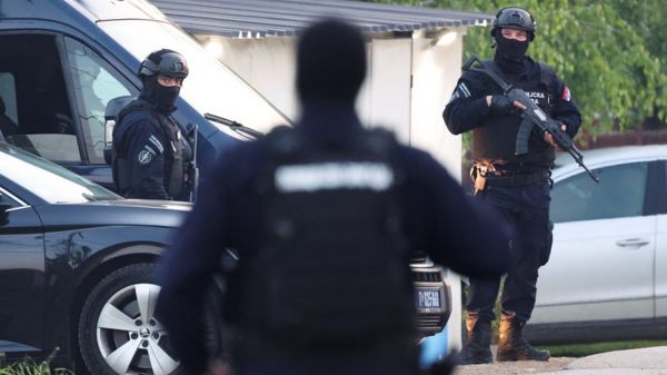 После двух стрельб с человеческими жертвами в Сербии объявлена оружейная амнистия