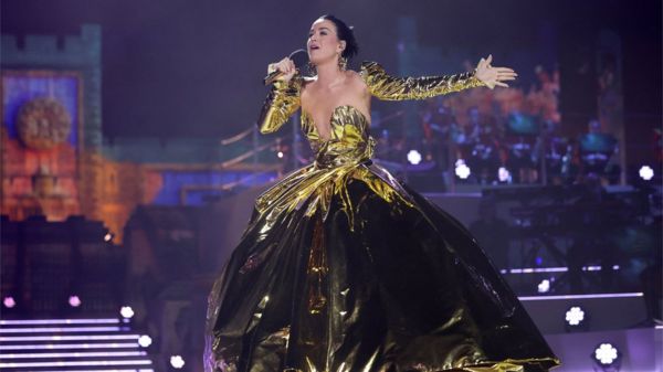 После коронации Карла III: праздник на улицах и грандиозный концерт в Виндзоре &ndash; фотографии