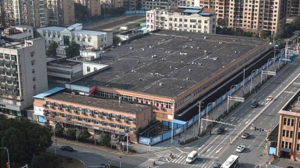 Covid-19: ведущий китайский ученый считает, что утечку из лаборатории исключать нельзя