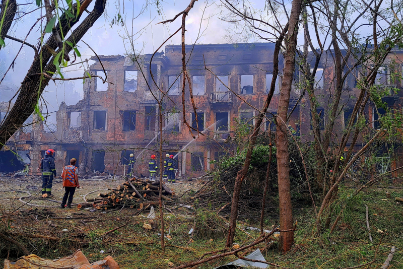 Число жертв российского удара по больнице в Днепре увеличилось до четырех