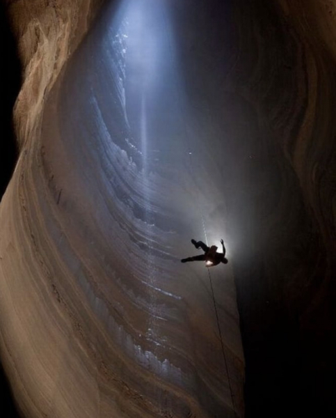 Крубера: самая впечатляющая и устрашающая пещера, которую мы когда-либо видели