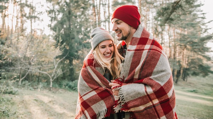 Почему нельзя дружить только с партнером: 4 причины расширить свой круг общения