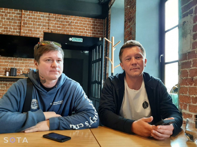 Суд назначил 8 месяцев ограничения свободы журналисту Ерженкову и активисту Скорееву по делу о вандализме из-за надписи "Путин, уходи"