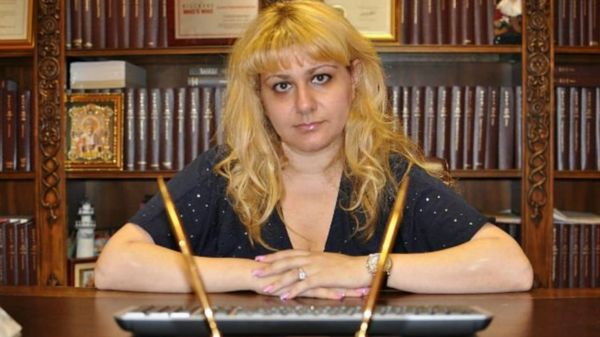 "Скажите, что вы гей". В США осудили иммиграционного адвоката Илону Джамгарову за подлог