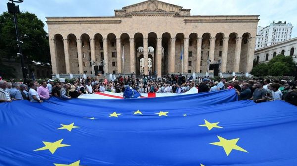 Грузия: гендиректор оппозиционного телеканала Ника Гварамия вышел на&nbsp;свободу