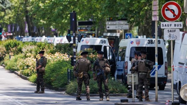 Нападение с ножом в парке на востоке Франции: большинство пострадавших - дети