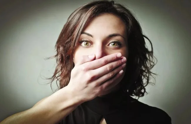 Что произойдет, если молчать целый год? Последствия, которые вас не порадуют